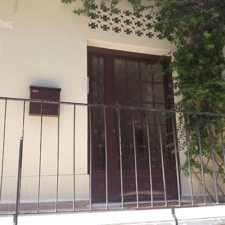 Cozy Apartment In Acropolis With Roof Garden Афины Экстерьер фото