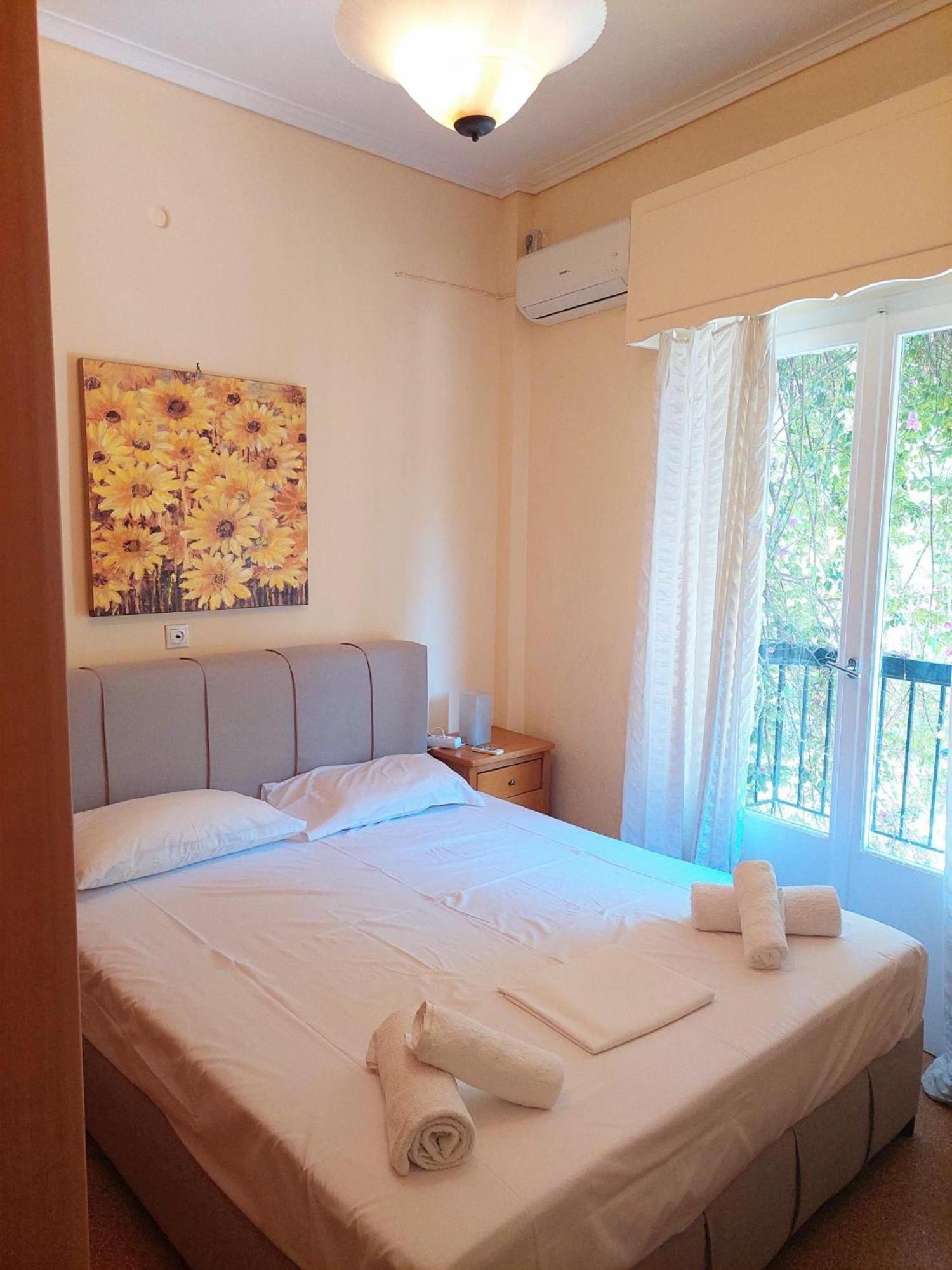 Cozy Apartment In Acropolis With Roof Garden Афины Экстерьер фото