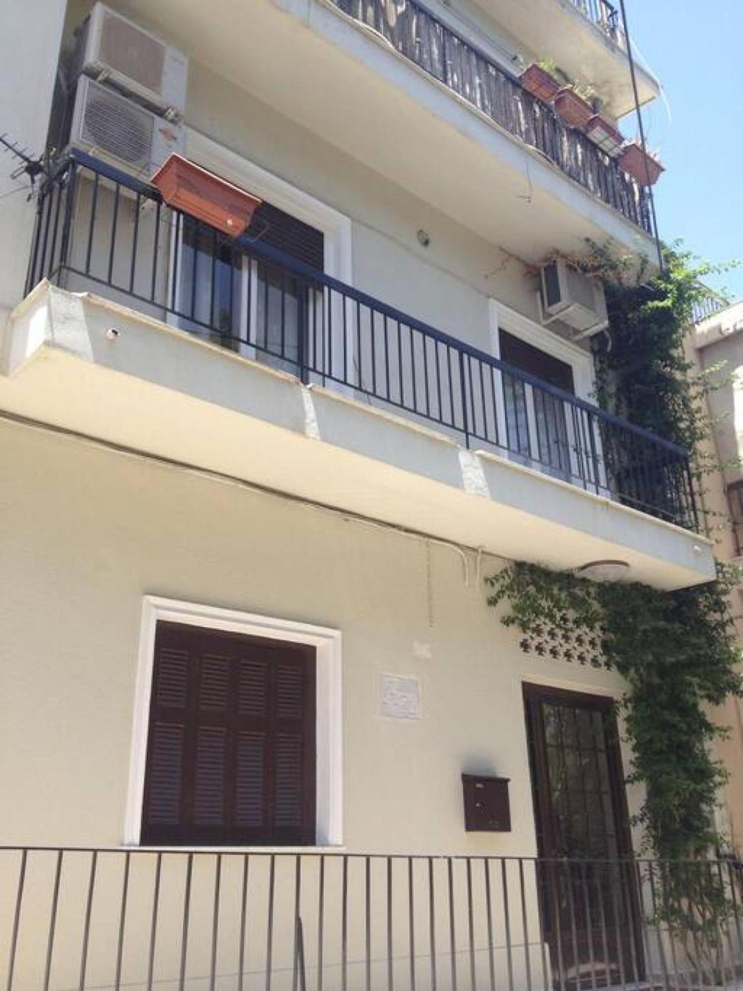 Cozy Apartment In Acropolis With Roof Garden Афины Экстерьер фото