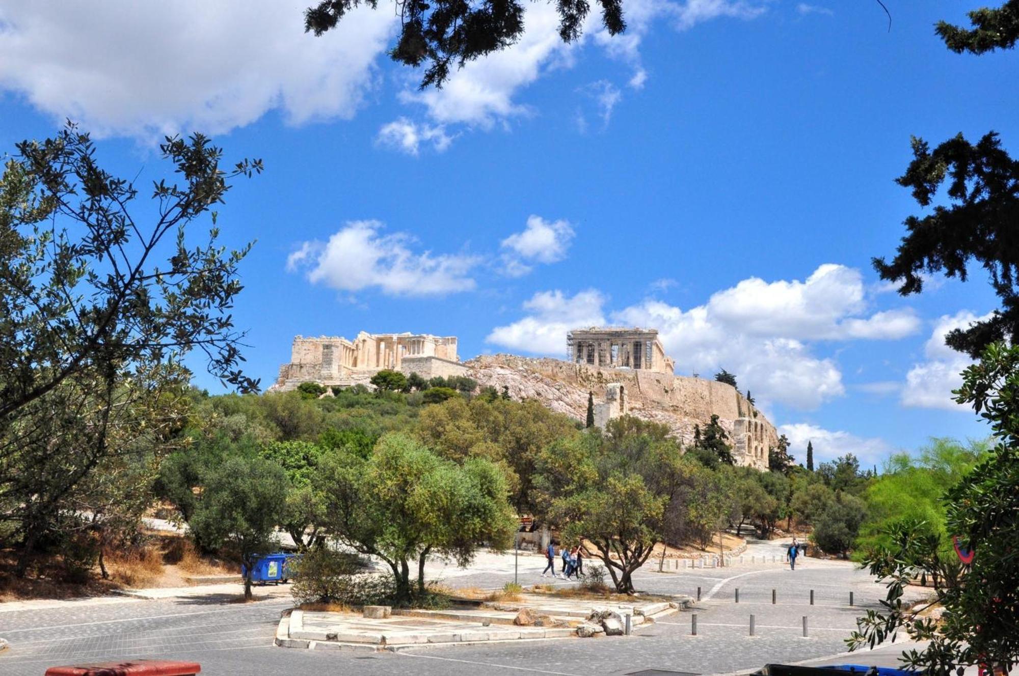 Cozy Apartment In Acropolis With Roof Garden Афины Экстерьер фото